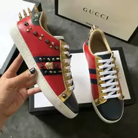 baskets paire de chaussures gucci femmes cowhide rivet red